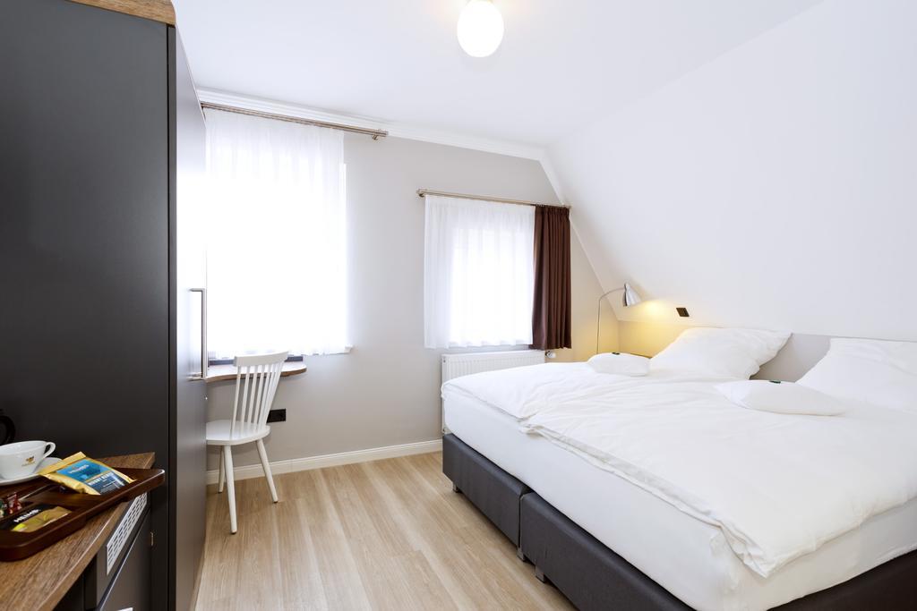 Logierhaus Rheintoreins Rees Room photo